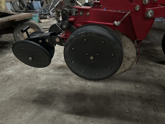 2014 AGCO White 8524 Planter