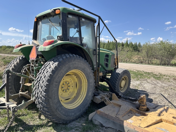 2009 John Deere 7230 Tractor
