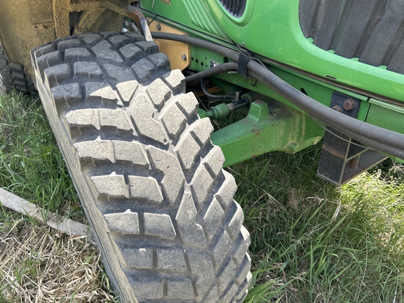 2010 John Deere 7230 Tractor