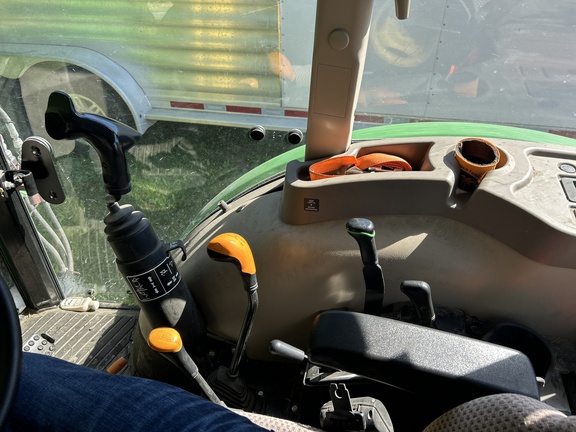 2015 John Deere 5065E Tractor