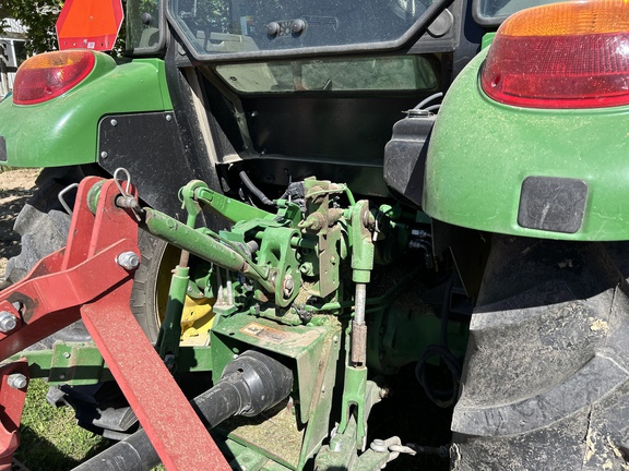 2015 John Deere 5065E Tractor