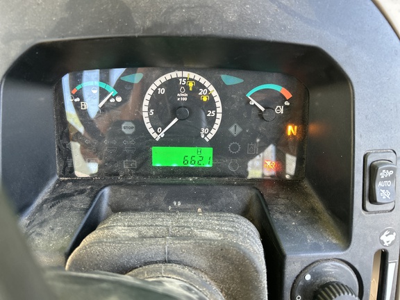 2015 John Deere 5065E Tractor