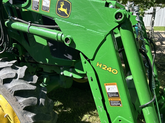 2015 John Deere 5065E Tractor