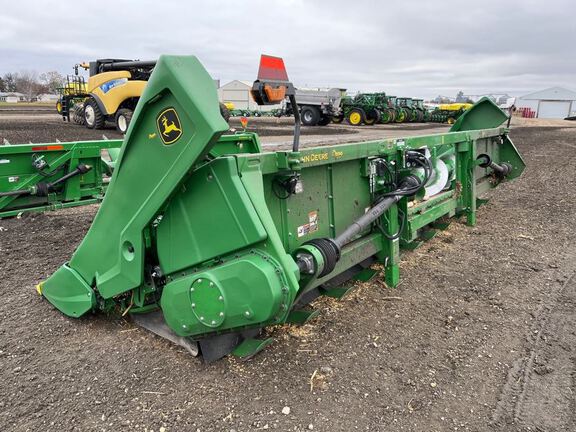 2023 John Deere C12R Header Corn Head