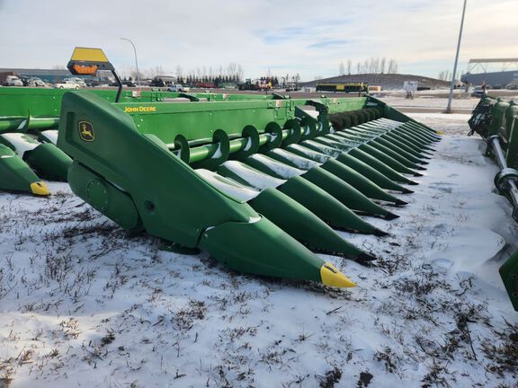 2023 John Deere C18R Header Corn Head