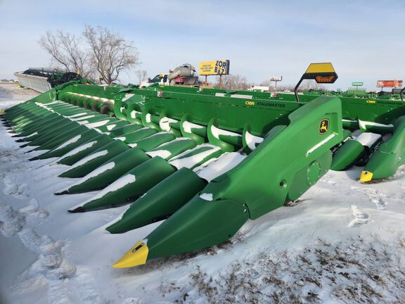 2023 John Deere C18R Header Corn Head