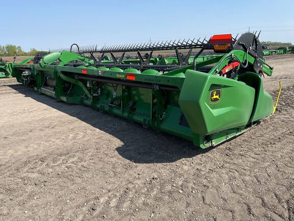 2023 John Deere RD40F Header Combine