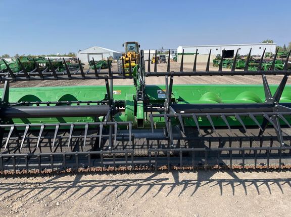 2023 John Deere RD40F Header Combine