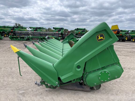 2023 John Deere C12R Header Corn Head