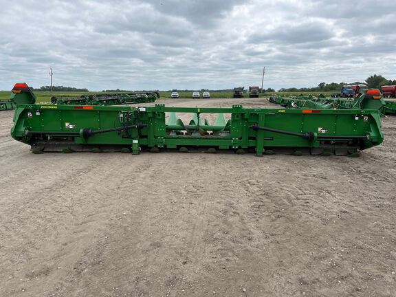 2023 John Deere C12R Header Corn Head