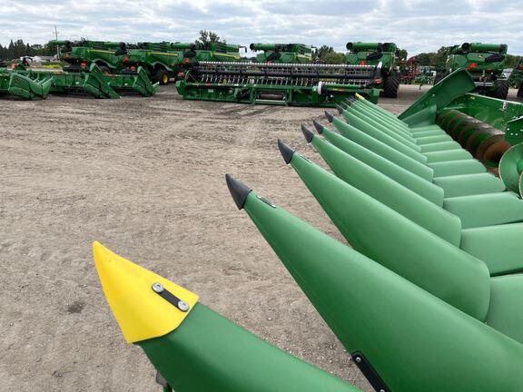 2023 John Deere C12R Header Corn Head