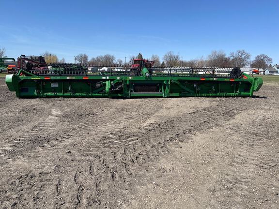 2023 John Deere RD40F Header Combine