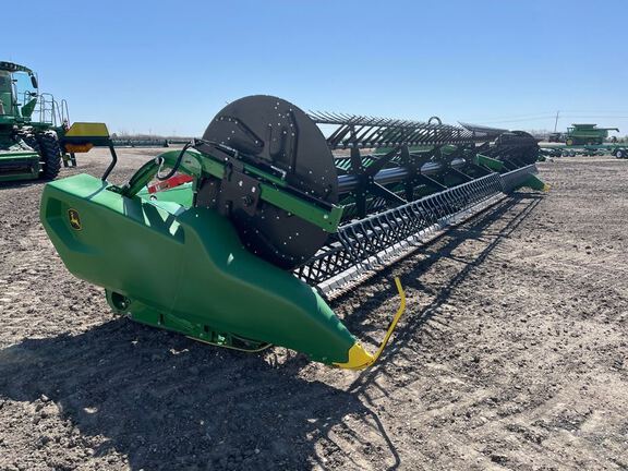 2023 John Deere RD40F Header Combine