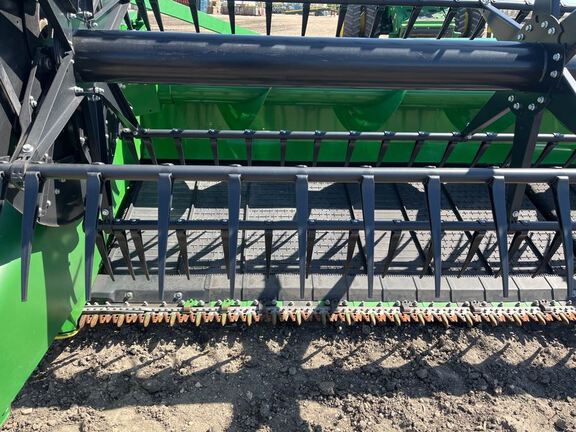 2023 John Deere RD40F Header Combine