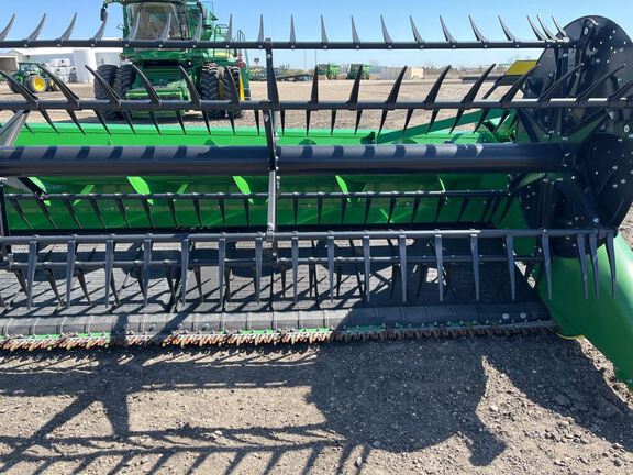 2023 John Deere RD40F Header Combine