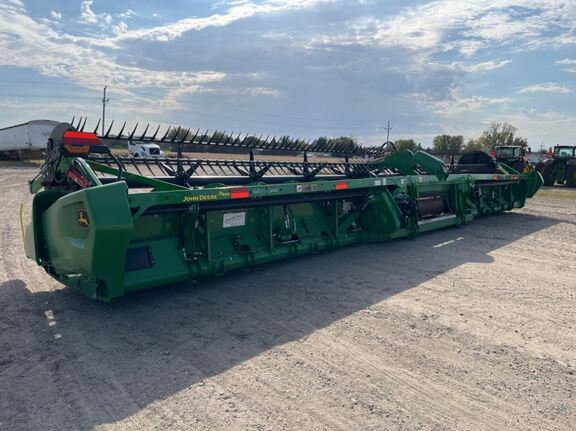 2023 John Deere RD40F Header Combine