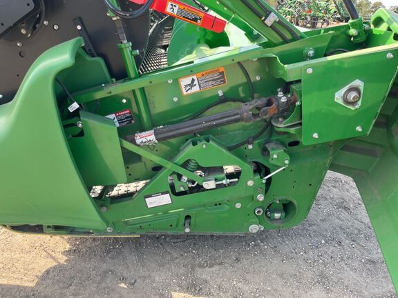 2023 John Deere RD40F Header Combine