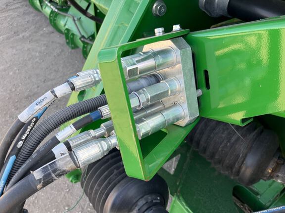 2023 John Deere RD40F Header Combine