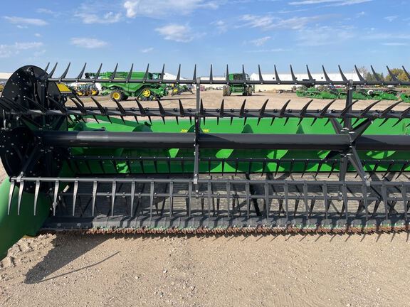 2023 John Deere RD40F Header Combine