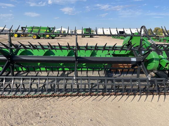 2023 John Deere RD40F Header Combine
