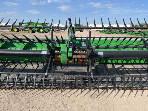2023 John Deere RD40F Header Combine
