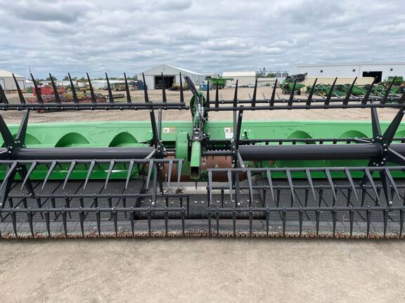 2023 John Deere RD40F Header Combine