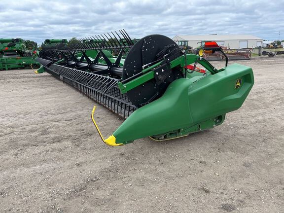 2023 John Deere RD40F Header Combine