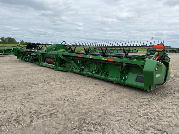 2023 John Deere RD40F Header Combine