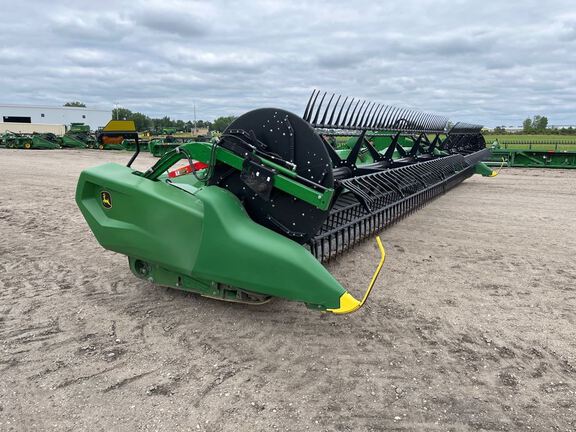 2023 John Deere RD40F Header Combine