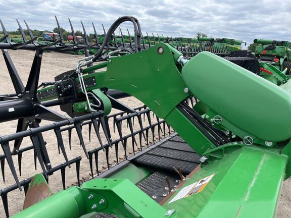 2023 John Deere RD40F Header Combine