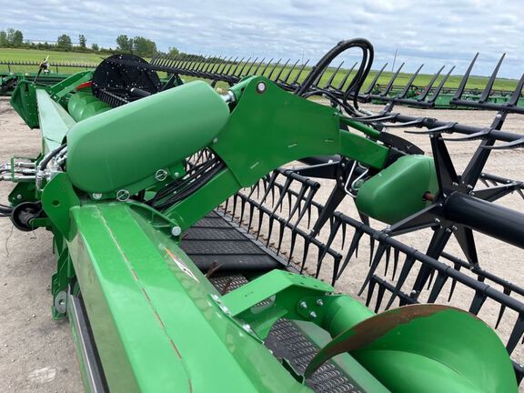 2023 John Deere RD40F Header Combine