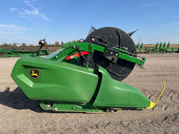 2023 John Deere RD40F Header Combine