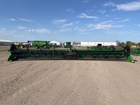 2023 John Deere RD40F Header Combine