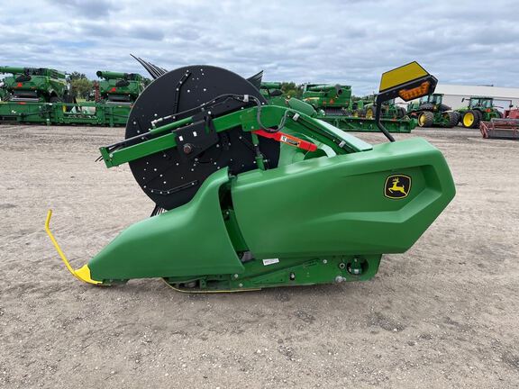 2023 John Deere RD40F Header Combine