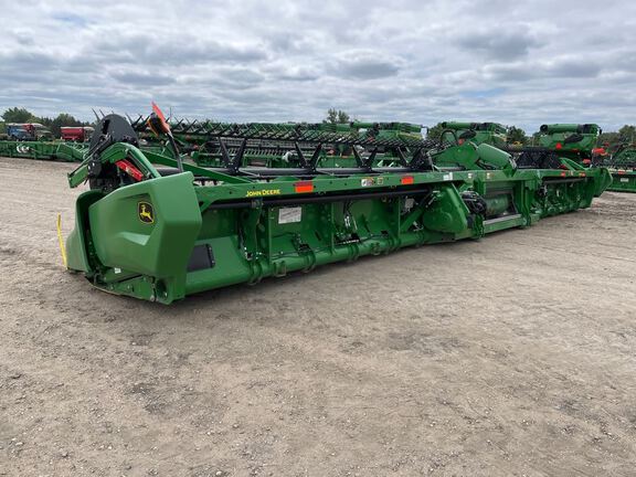 2023 John Deere RD40F Header Combine