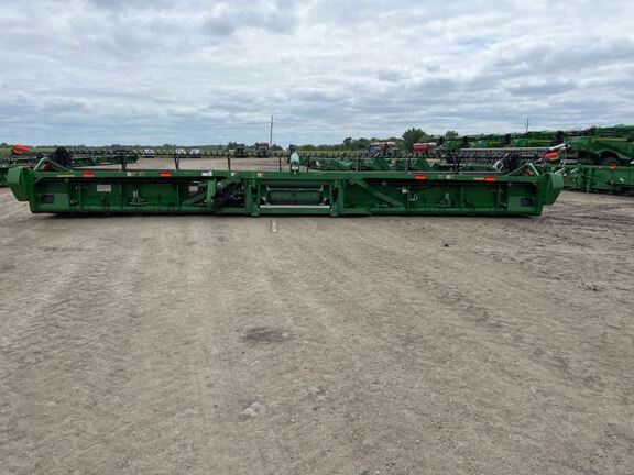 2023 John Deere RD40F Header Combine