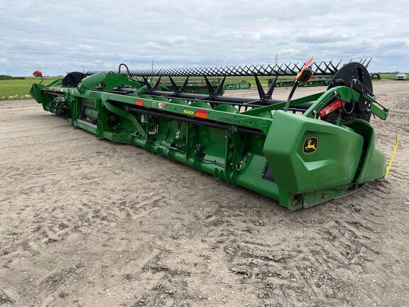 2023 John Deere RD40F Header Combine