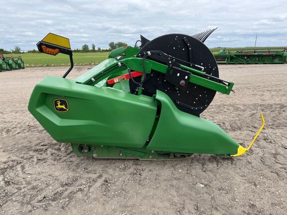 2023 John Deere RD40F Header Combine