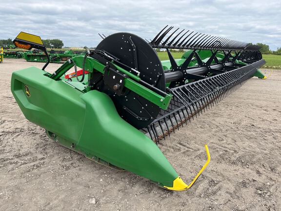 2023 John Deere RD40F Header Combine