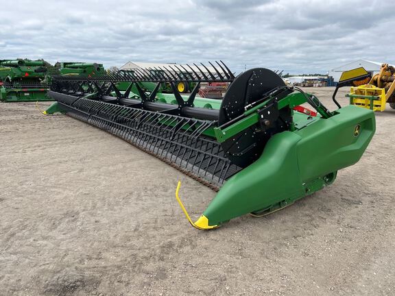 2023 John Deere RD40F Header Combine