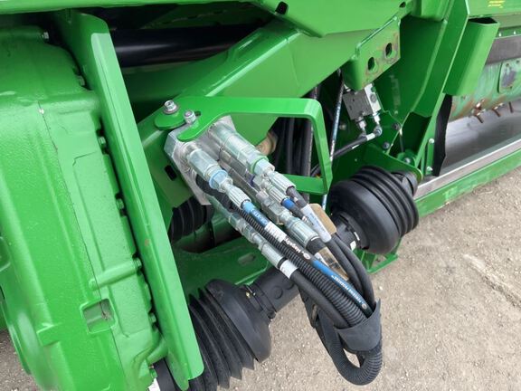 2023 John Deere RD40F Header Combine