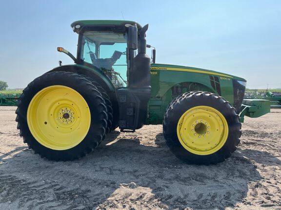 2020 John Deere 8320R Tractor