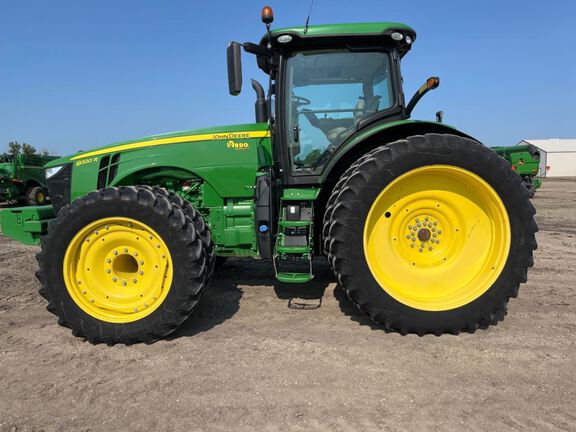 2020 John Deere 8320R Tractor