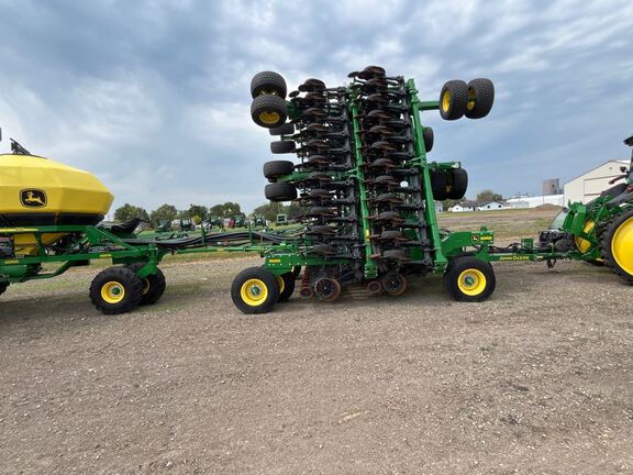 2020 John Deere 1890 Air Seeder