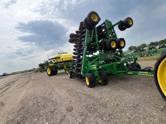 2020 John Deere 1890 Air Seeder