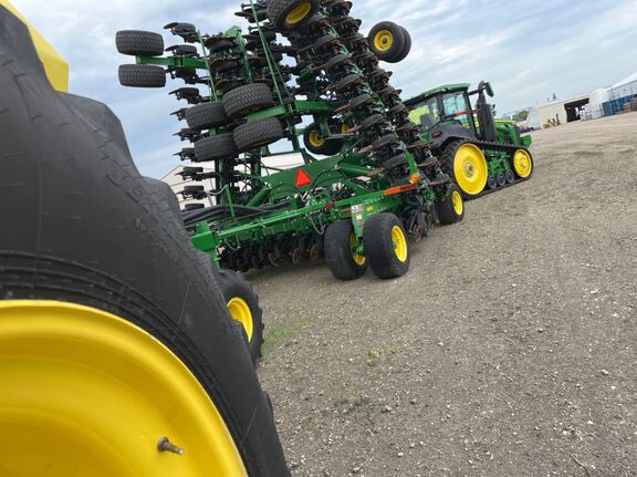 2020 John Deere 1890 Air Seeder