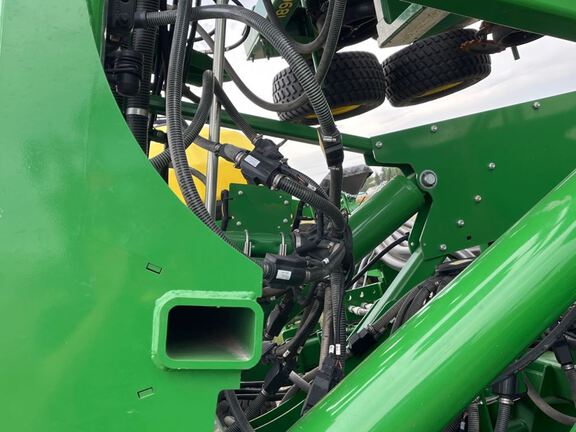 2020 John Deere 1890 Air Seeder