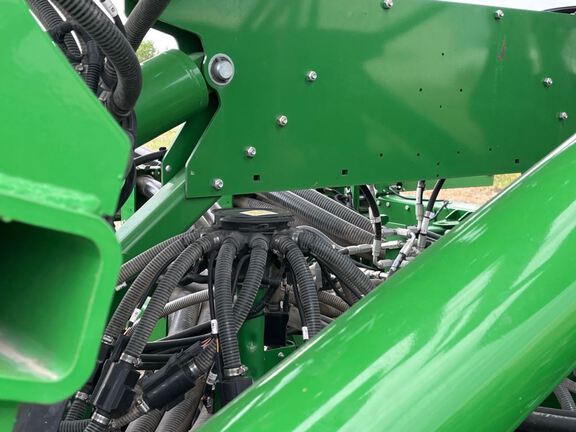 2020 John Deere 1890 Air Seeder