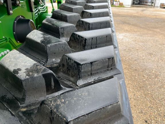 2023 John Deere 8RT 410 Tractor Rubber Track