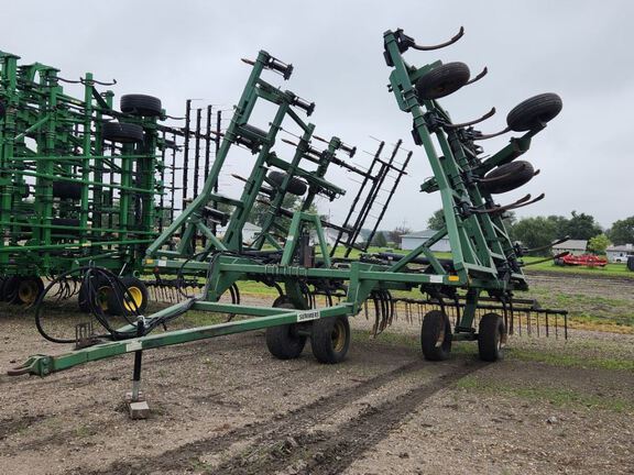 1997 Summers SUPERCHISEL Chisel Plow